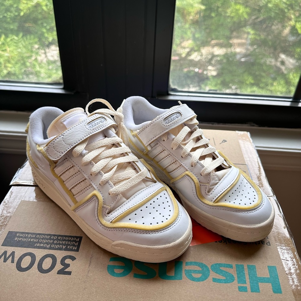 Addidas Forum Low Shoes (White and Butter Yellow) Size 6 W